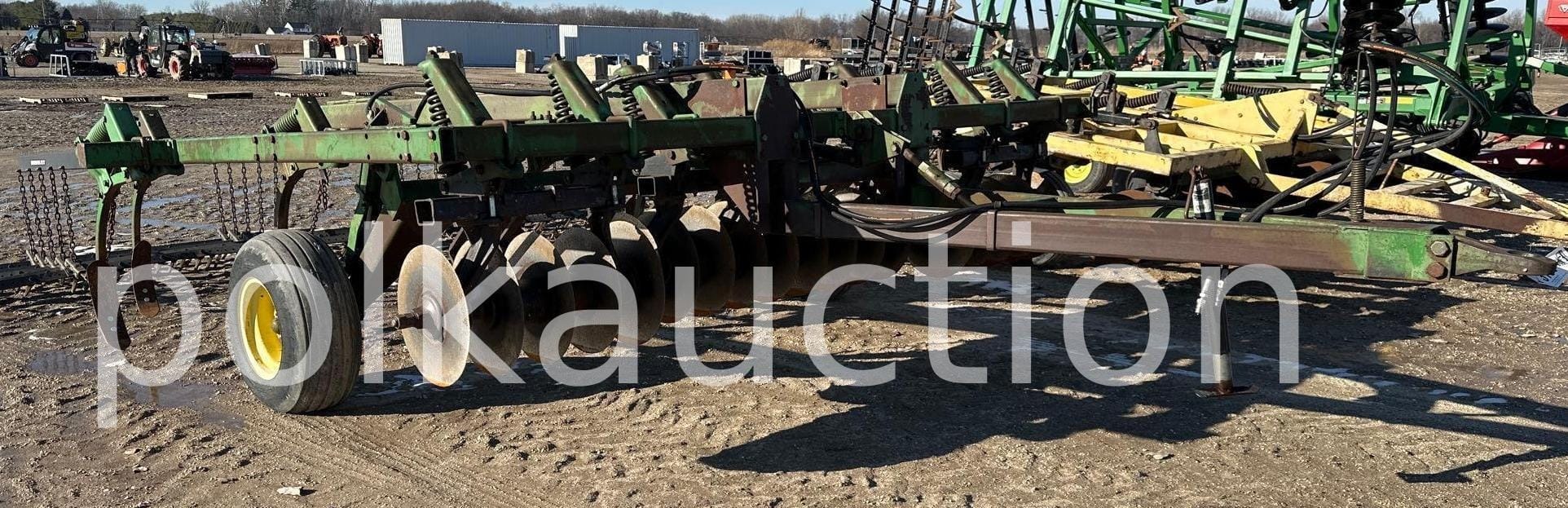 John Deere 712 Equipment Image0