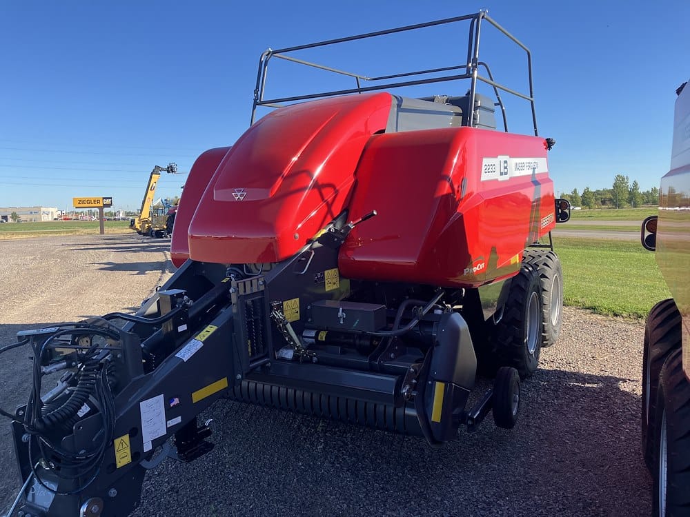2023 Massey Ferguson LB2233 Equipment Image0