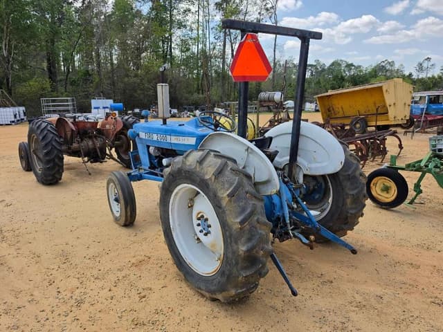 Image of Ford 2000 equipment image 1