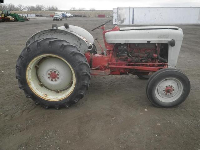 Image of Ford Golden Jubilee equipment image 3