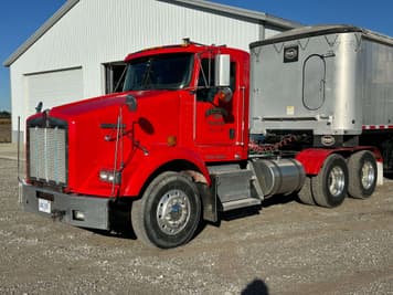 Main image Kenworth T800
