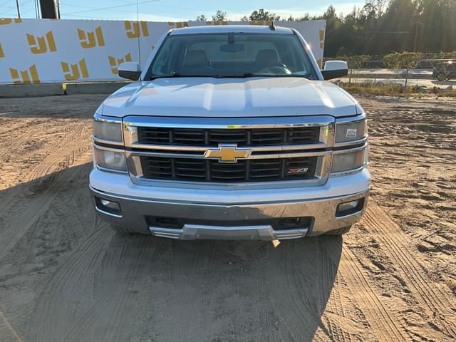 Image of Chevrolet Silverado equipment image 1