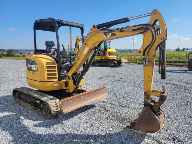Image of Caterpillar 302.7D equipment image 3