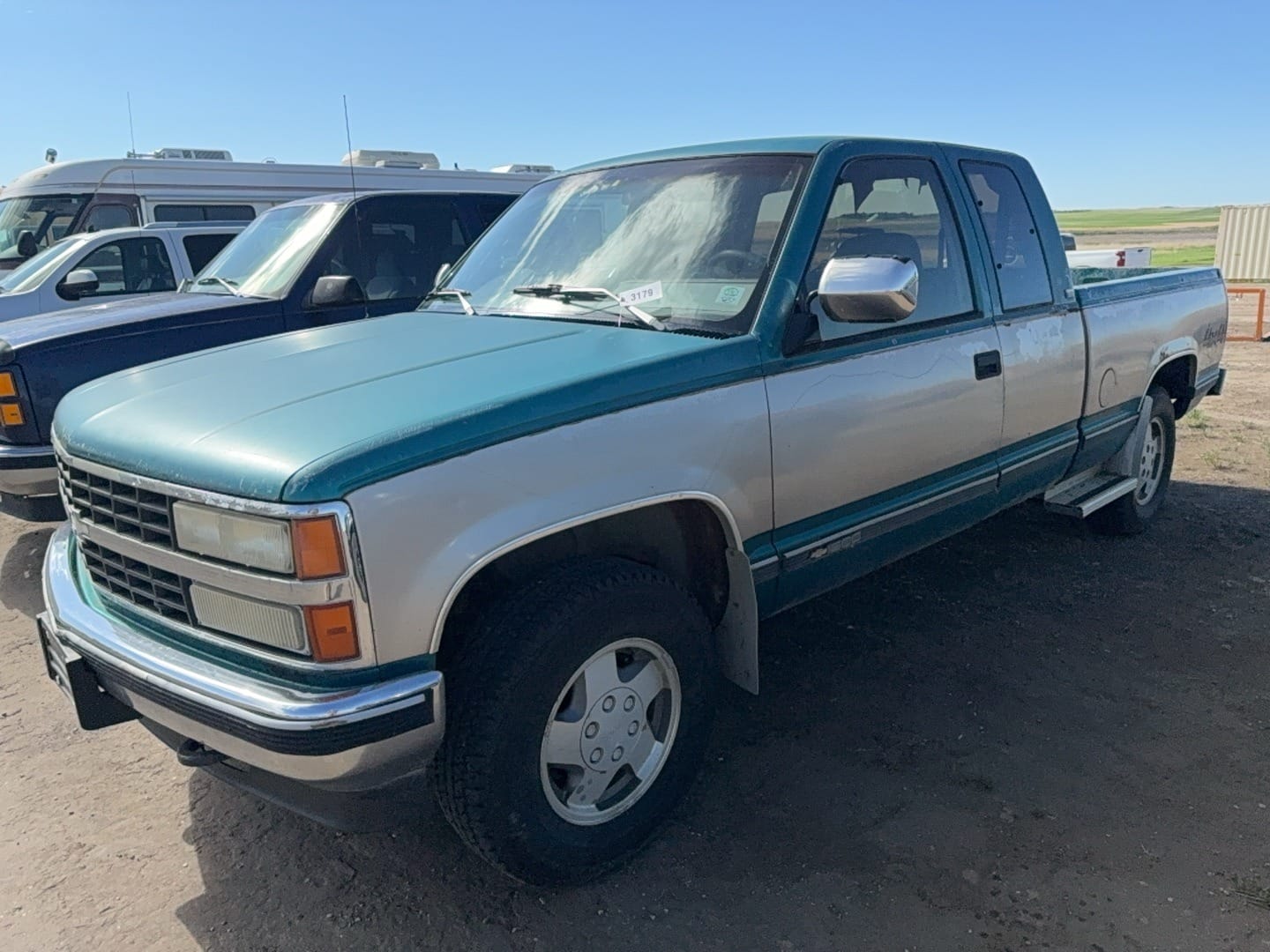 1993 Chevrolet 1500 Equipment Image0