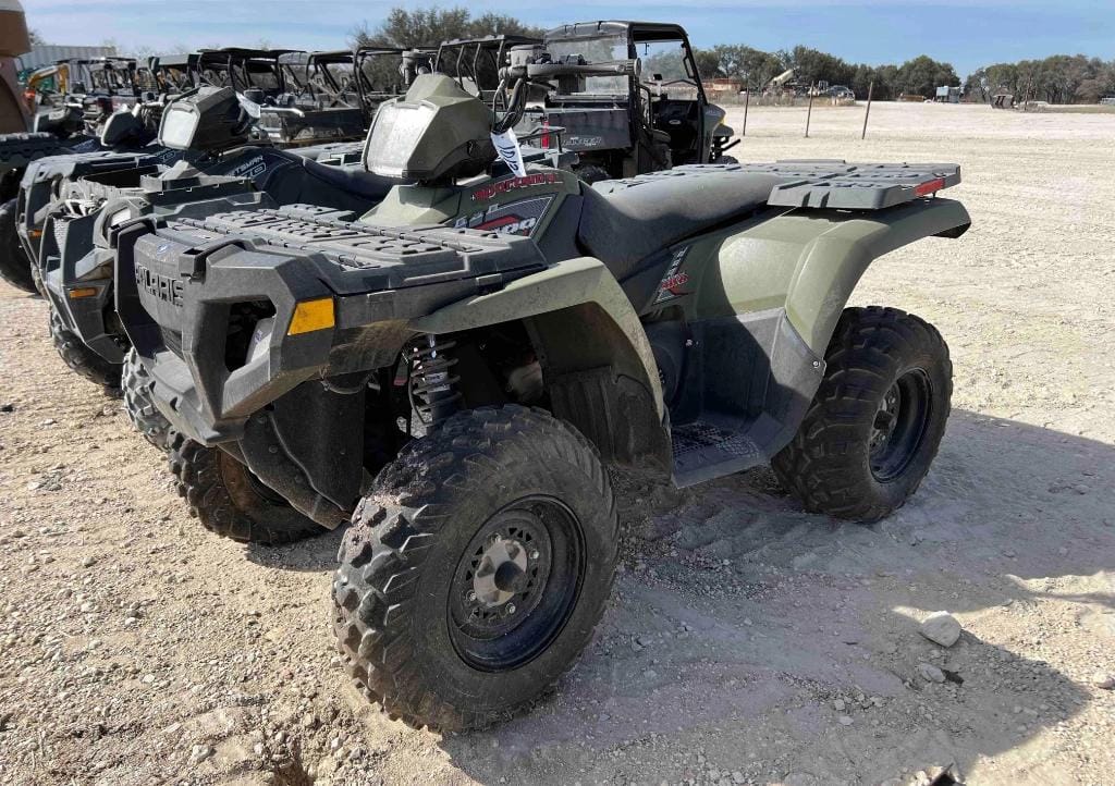 2005 Polaris Sportsman 400 Equipment Image0