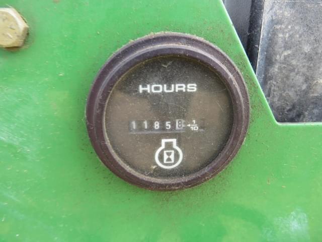 Image of John Deere 318 equipment image 4
