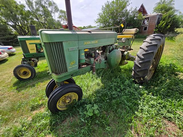 Image of John Deere 60 equipment image 2