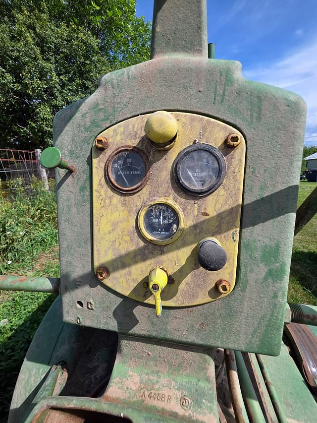 Image of John Deere 60 equipment image 4
