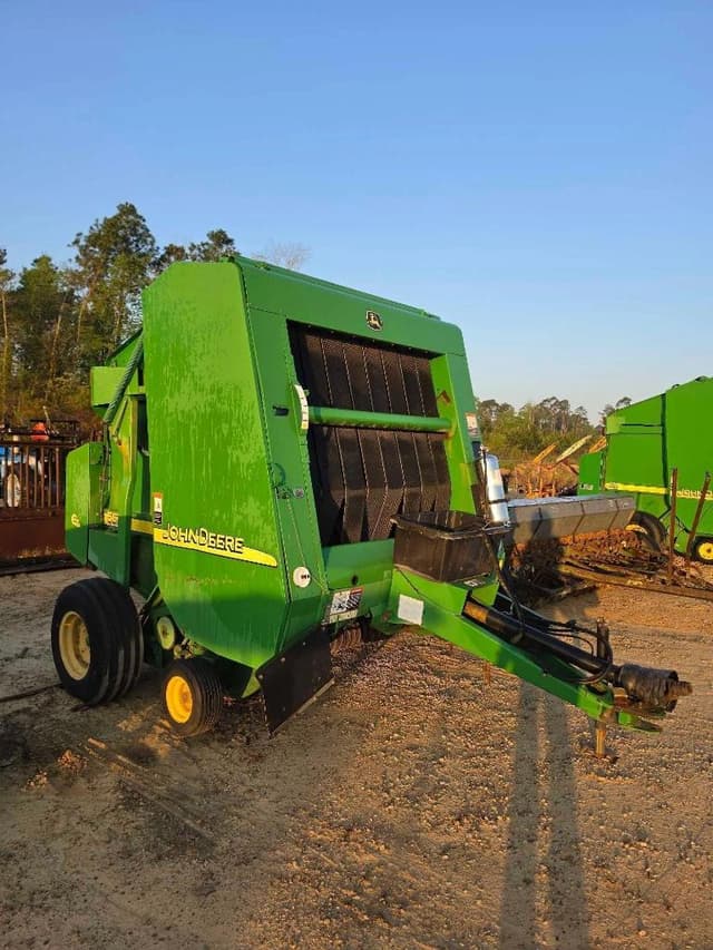 Image of John Deere 567 equipment image 4