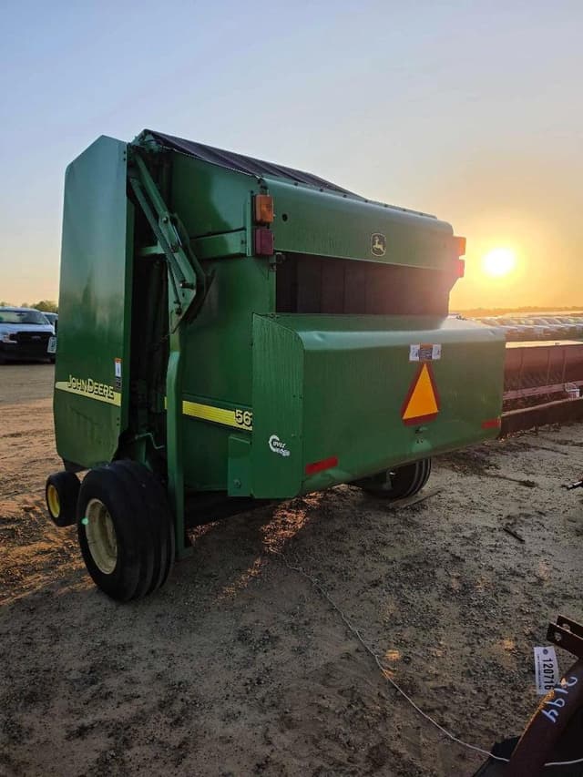 Image of John Deere 567 equipment image 1