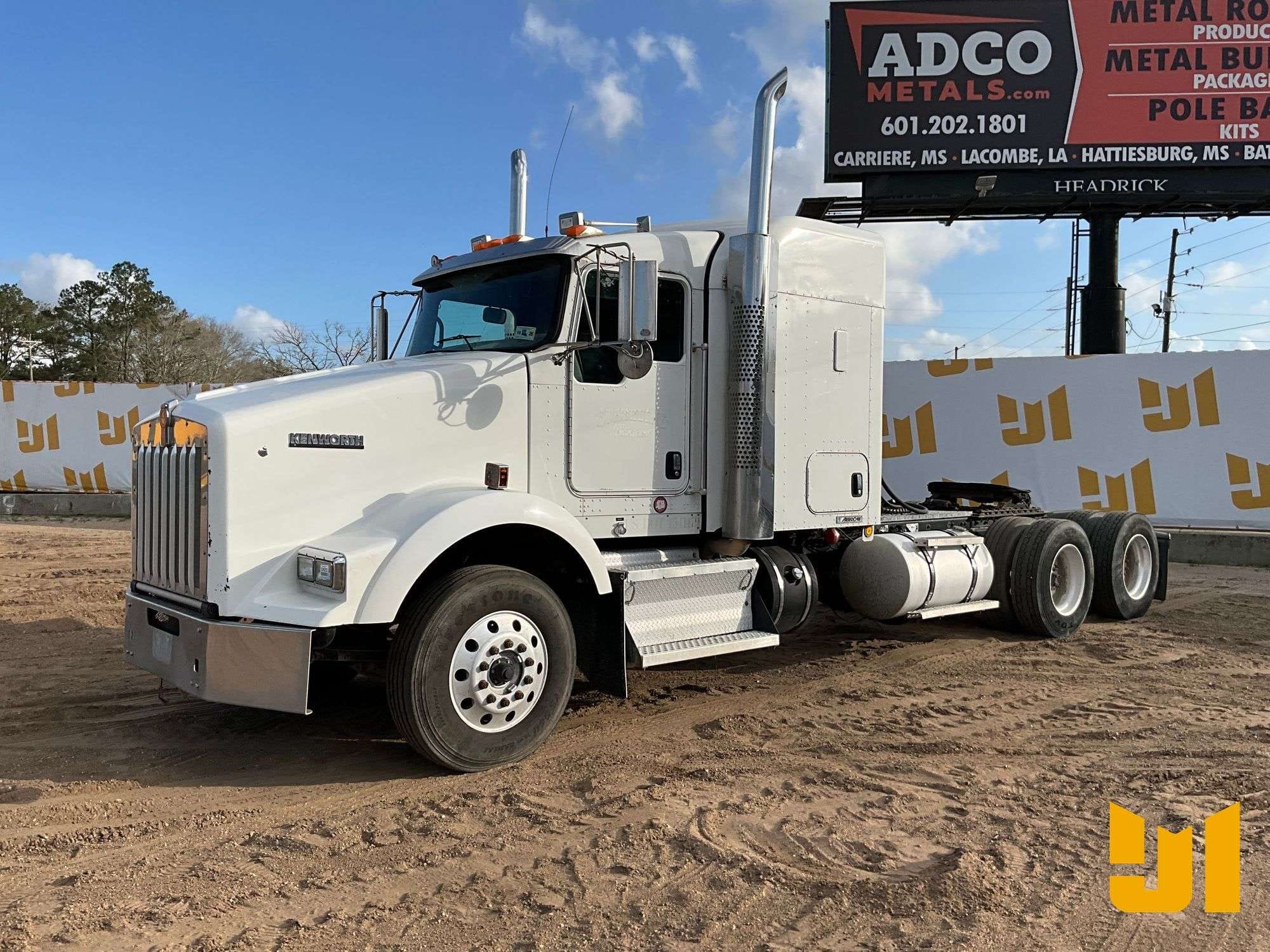 2012 Kenworth T800 Equipment Image0