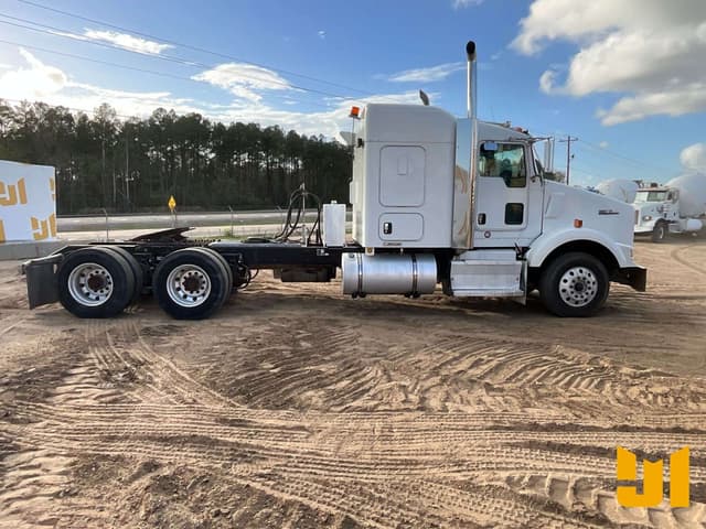 Image of Kenworth T800 equipment image 3