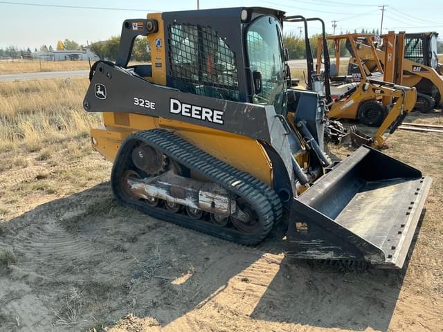 Image of John Deere 323E equipment image 2