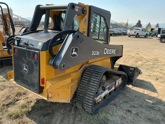 Image of John Deere 323E equipment image 3