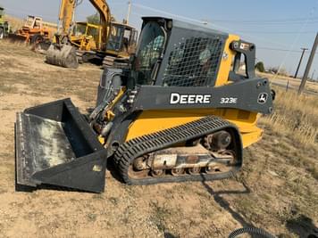 Main image John Deere 323E