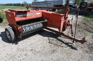 Main image Allis Chalmers 444