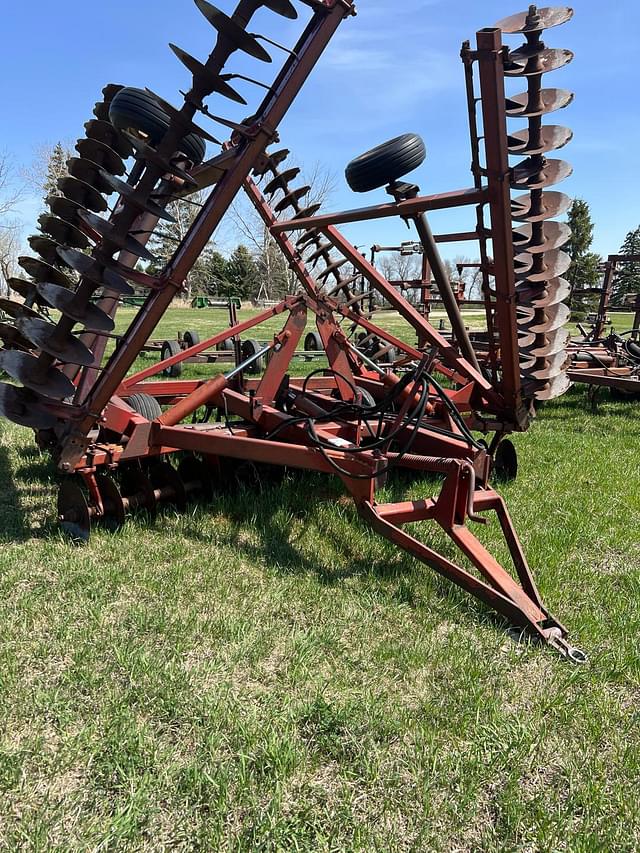 Image of International Harvester 490 equipment image 2