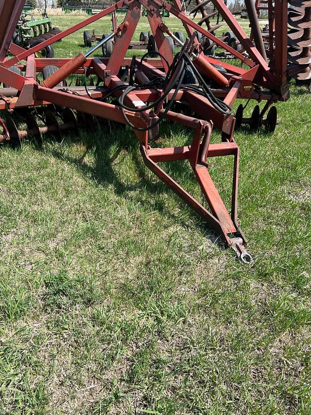 Image of International Harvester 490 equipment image 3