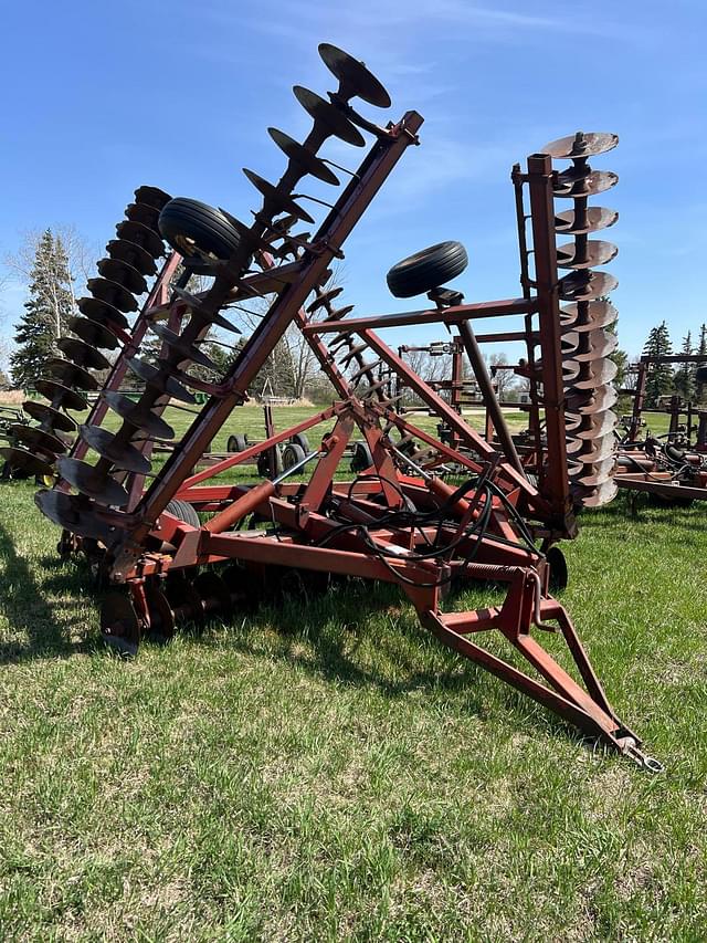 Image of International Harvester 490 equipment image 1