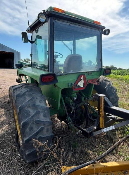 Image of John Deere 4230 equipment image 1