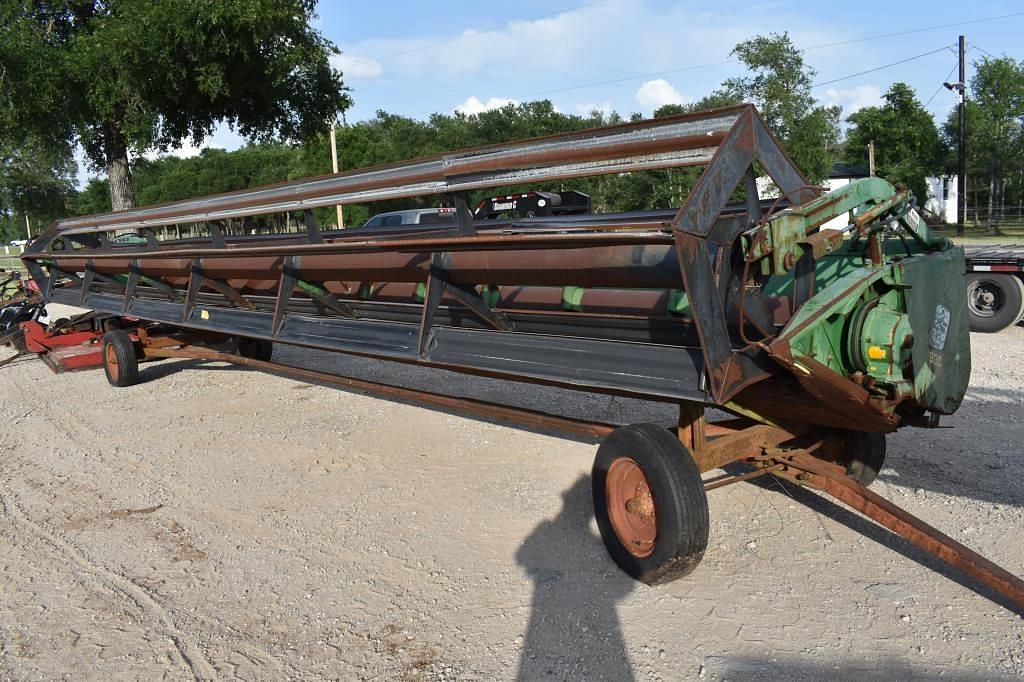 Image of John Deere 930 Image 1