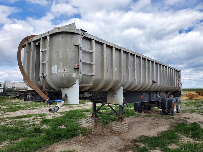 Main image Undetermined Slurry Trailer