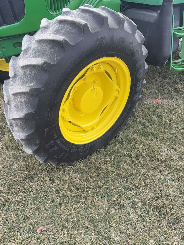 Image of John Deere 6215 equipment image 4