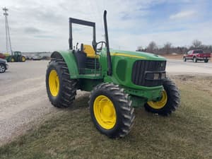 John Deere 6215 Image