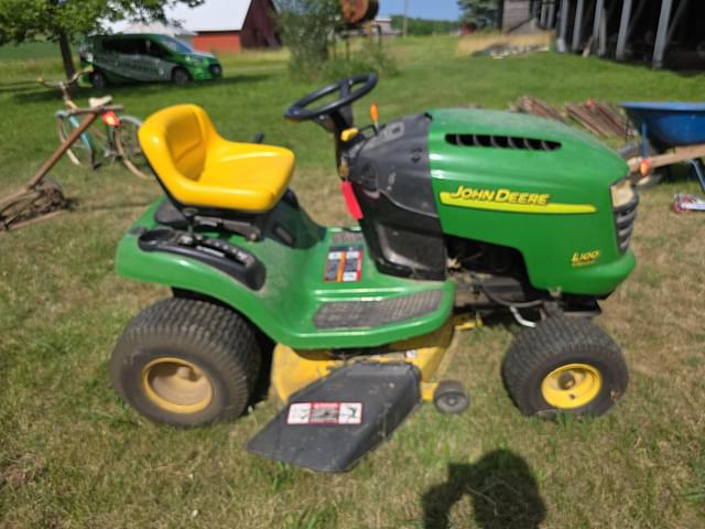 Image of John Deere L100 equipment image 1