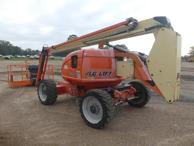 Image of JLG 600AJ equipment image 3