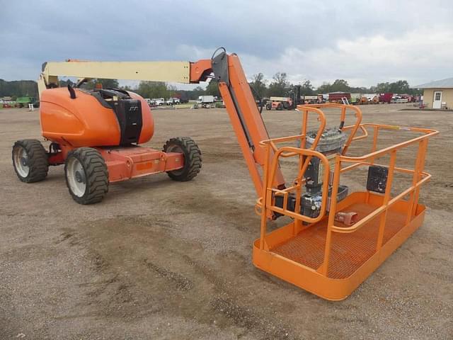 Image of JLG 600AJ equipment image 1