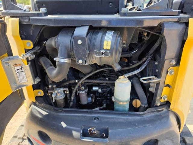 Image of Yanmar VI035 equipment image 4
