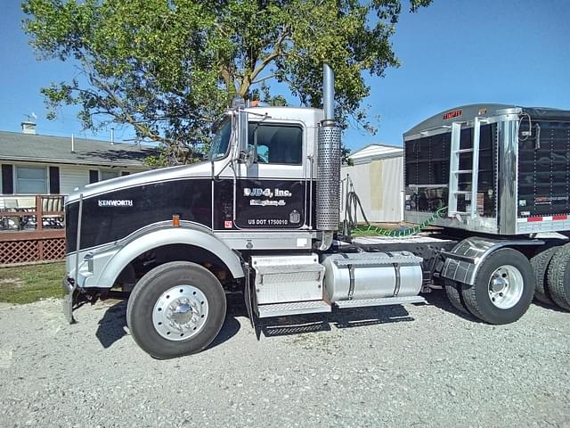 Image of Kenworth T800 equipment image 2