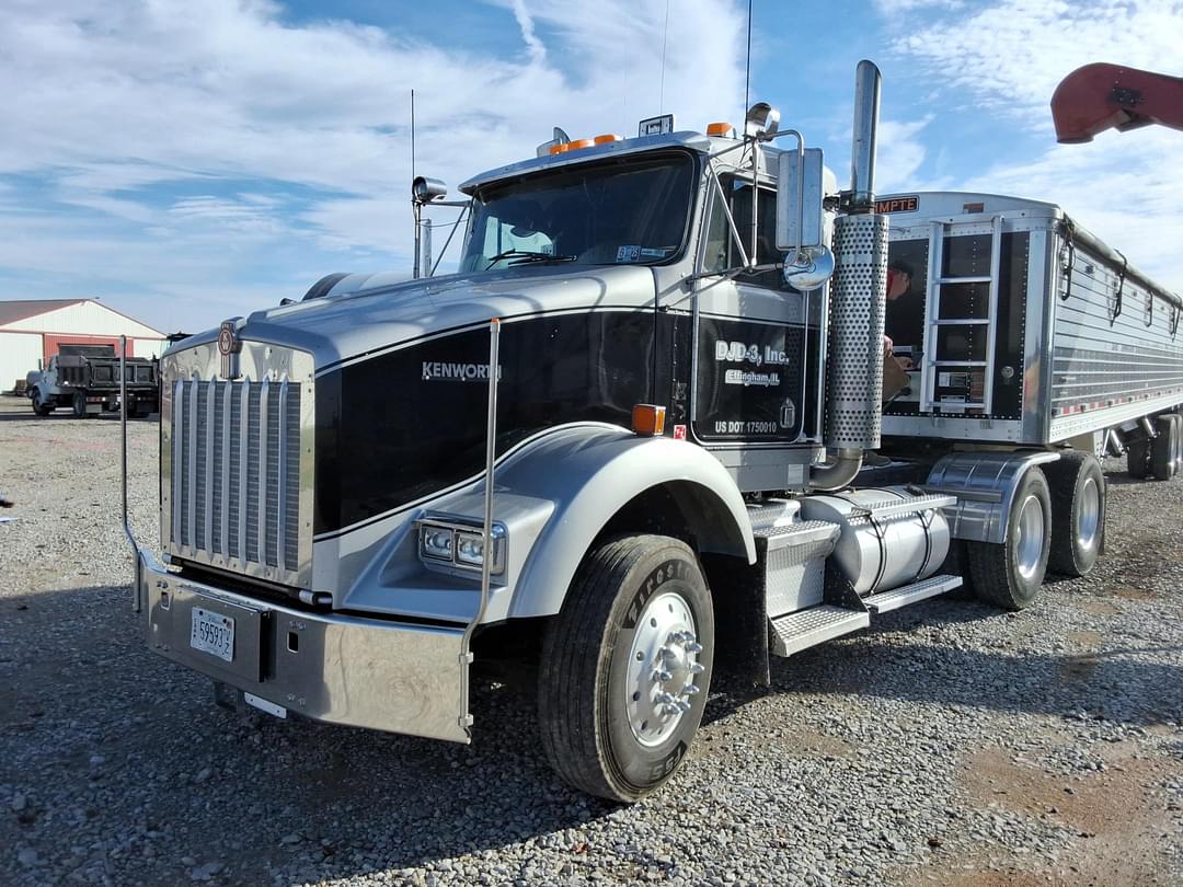 Image of Kenworth T800 Primary image