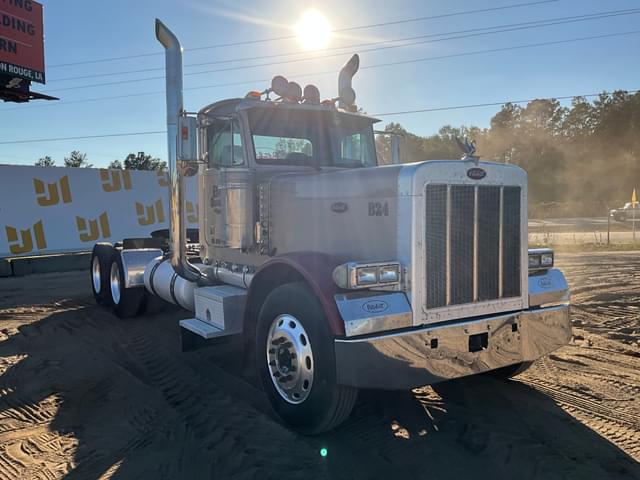 Image of Peterbilt 379 equipment image 2