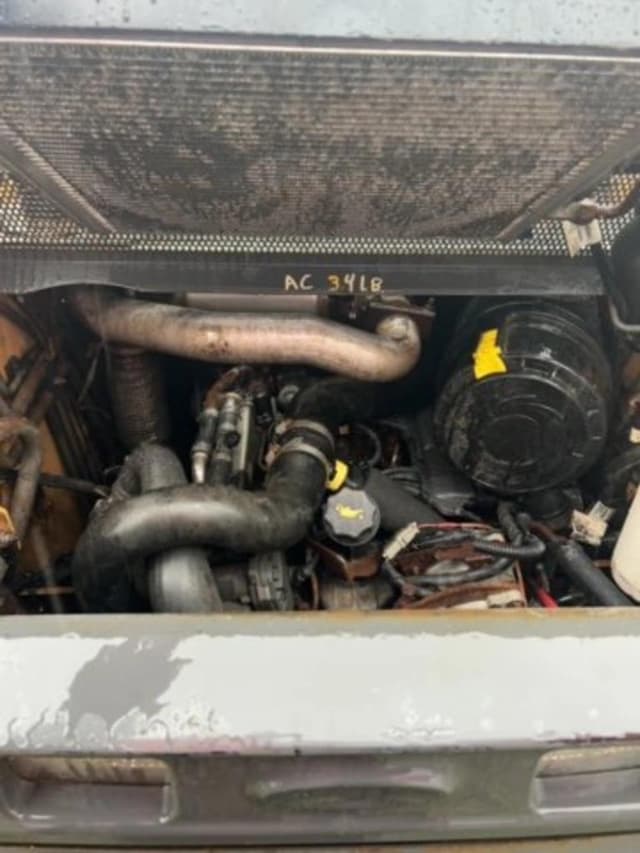 Image of Case SR210B equipment image 4