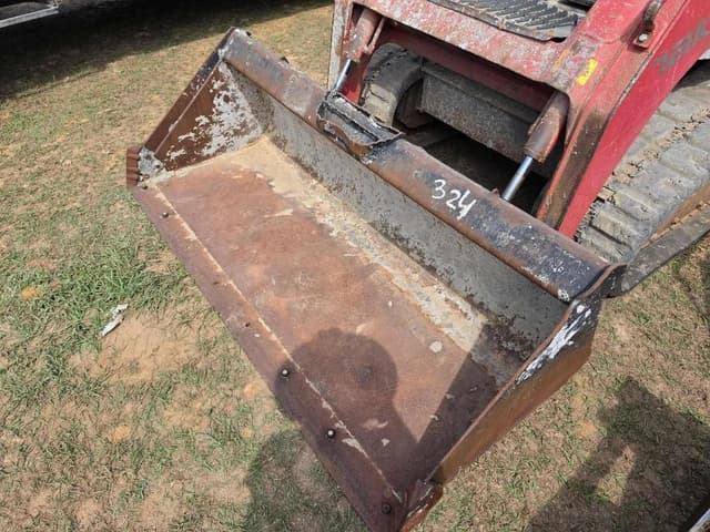 Image of Takeuchi TL8 equipment image 4