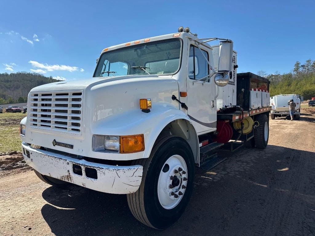 Main image International 4700