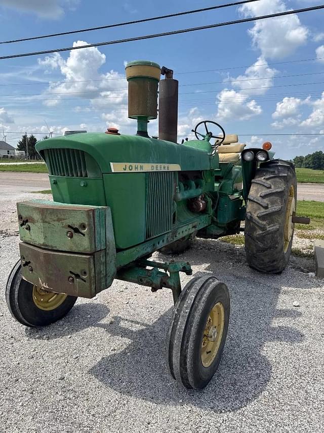 Image of John Deere 4020 equipment image 4