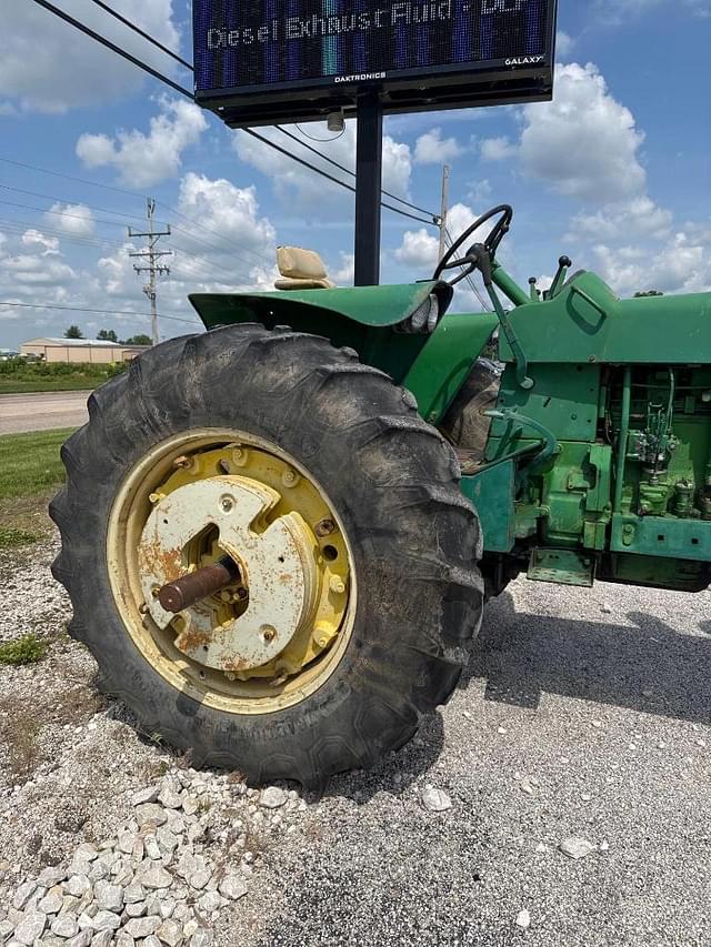 Image of John Deere 4020 equipment image 1