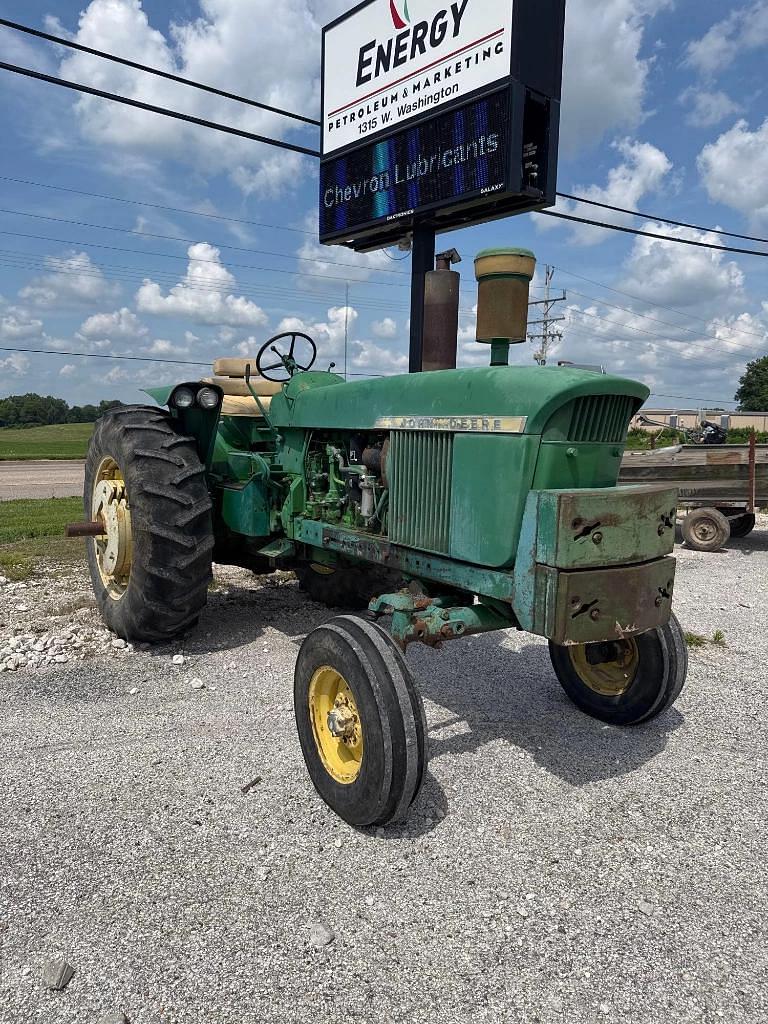 Image of John Deere 4020 Primary image