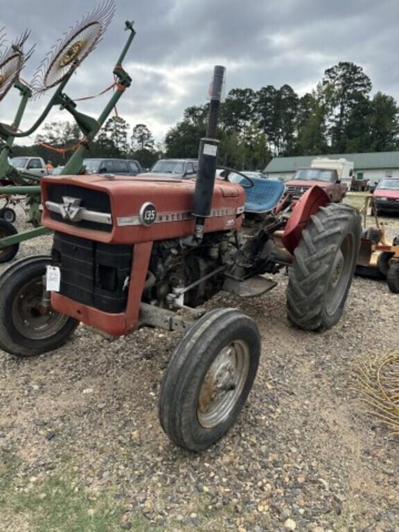 Image of Massey Ferguson 135 equipment image 1
