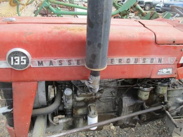 Image of Massey Ferguson 135 equipment image 3