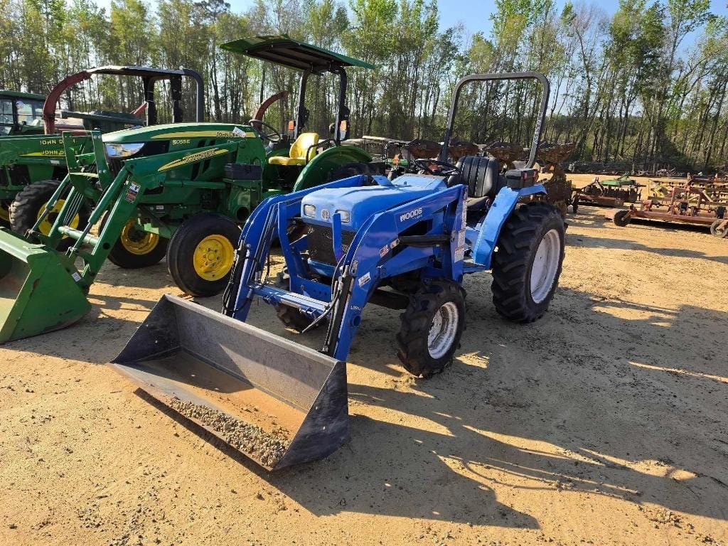 New Holland TC30 Equipment Image0