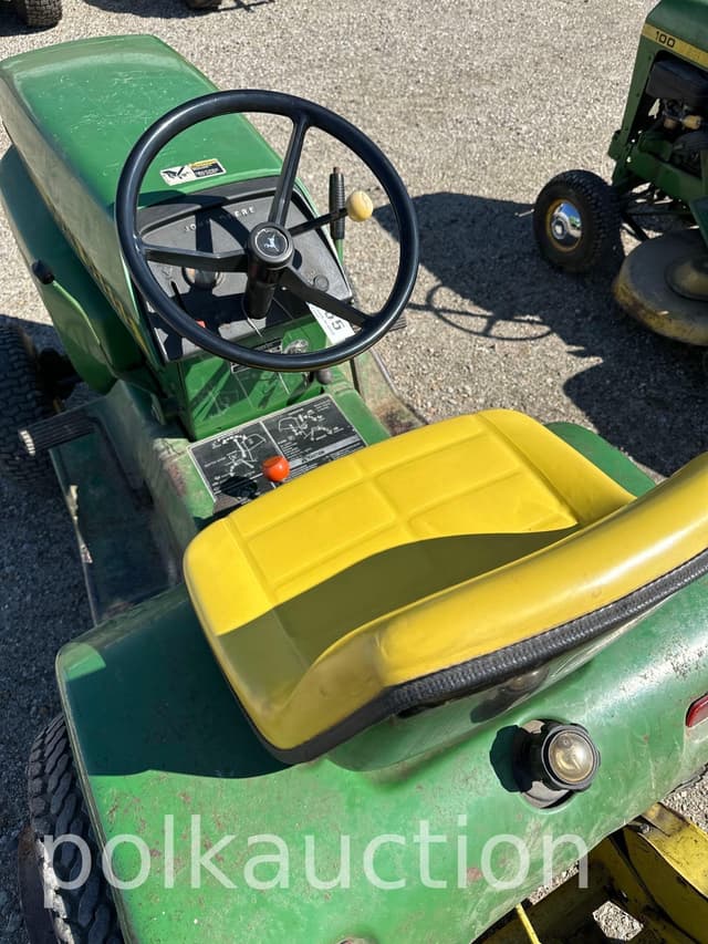 Image of John Deere 216 equipment image 3