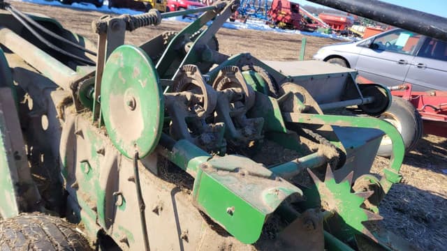 Image of John Deere 24T equipment image 3