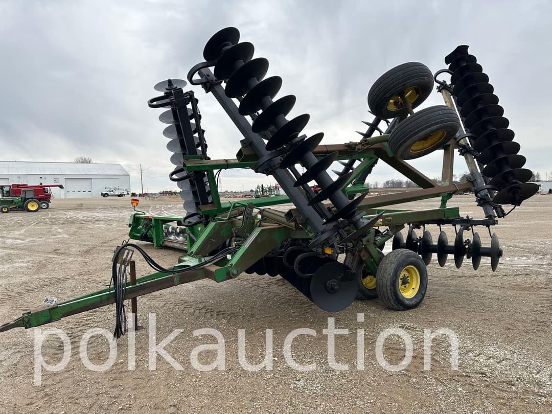 Image of John Deere 635 Primary image