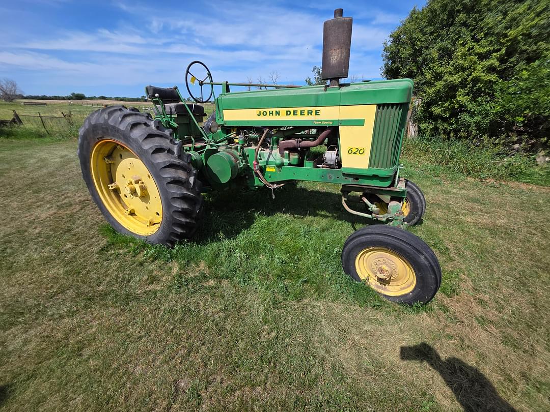 Image of John Deere 620 Primary image
