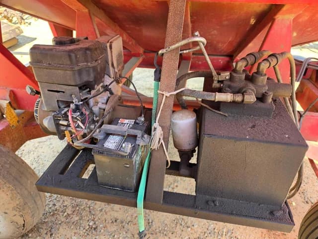 Image of E-Z Trail 230 equipment image 4