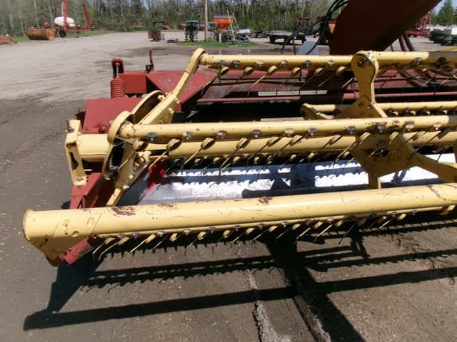 Image of New Holland 499 equipment image 4